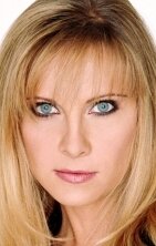 фото Джули Эштон