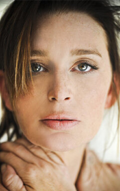 фото Джорджина Кэйтс