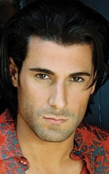 фото Арно Адам