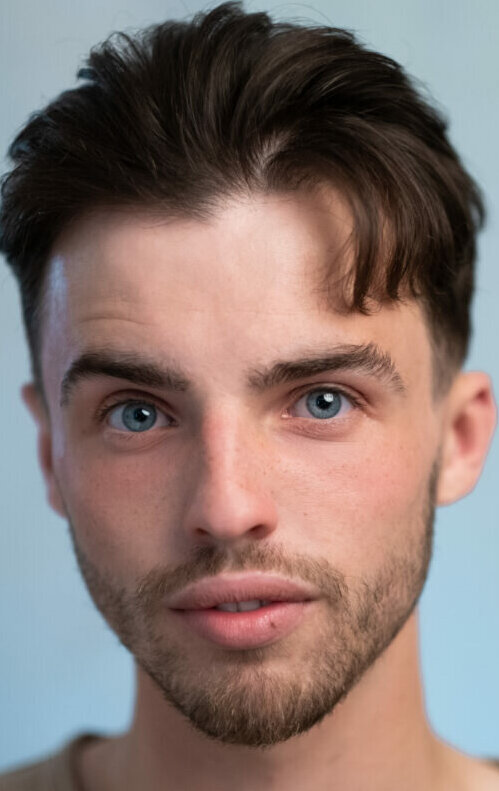 фото Адам Джон Ричардсон