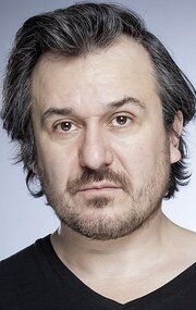 фото Дэниэл Серкера