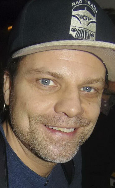 фото Трэвис Заривны