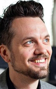 фото Даниэль Бьярнасон