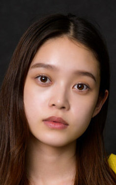 фото Акари Такаиси