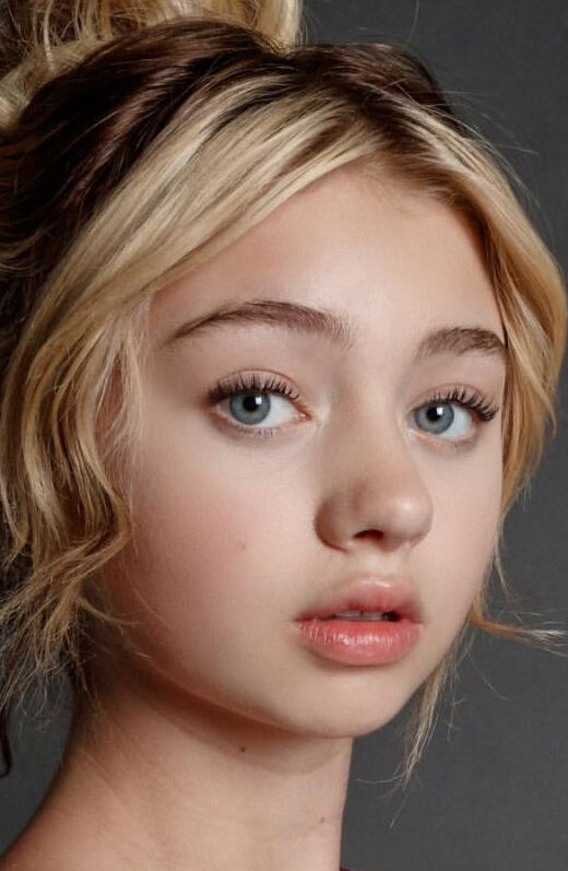 фото Сисили Роуз