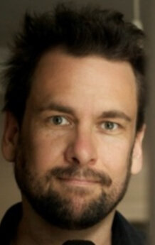 фото Саймон Чэпман