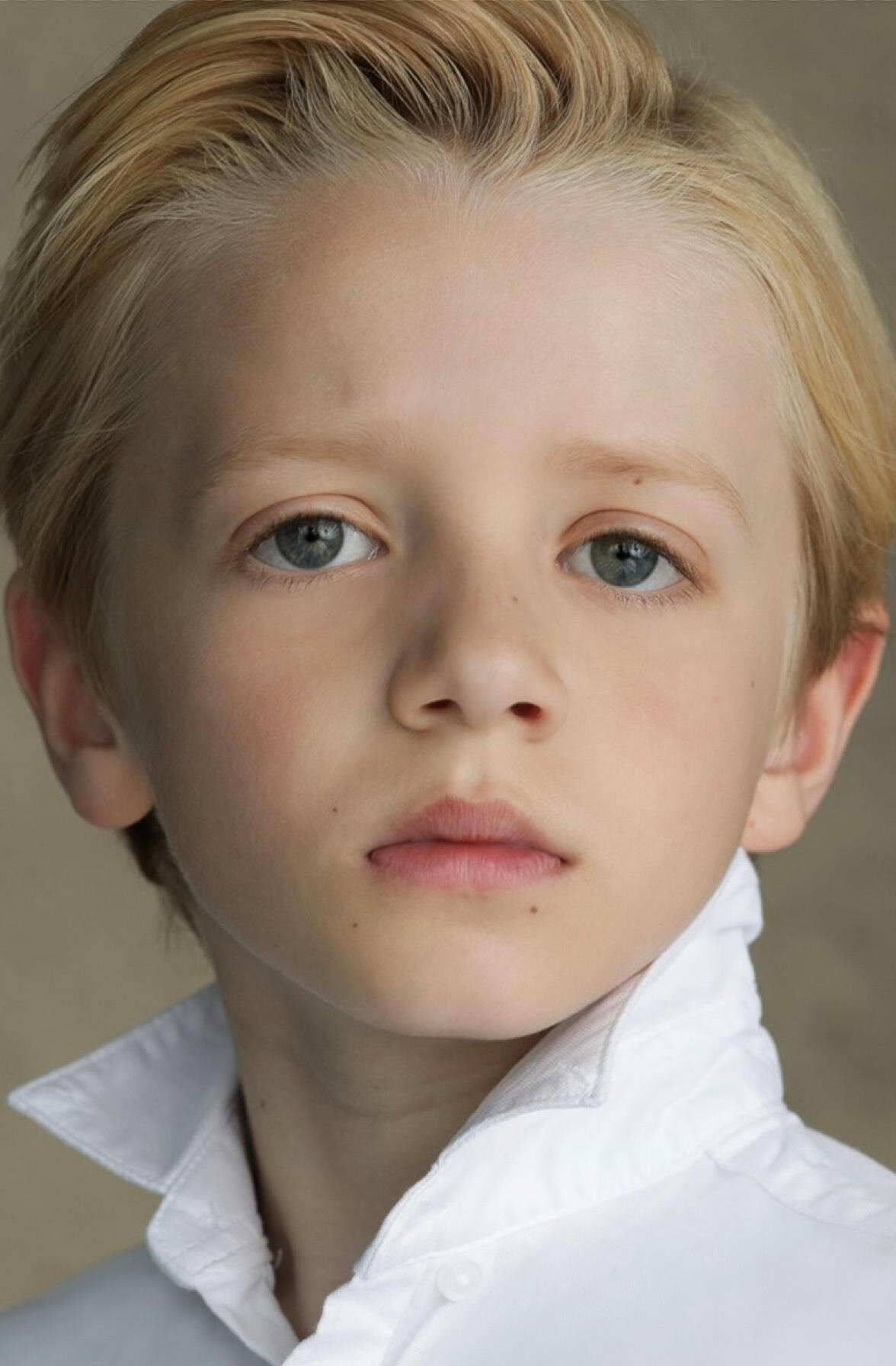 фото Декстер Сол Анселл