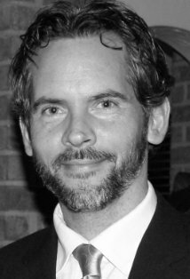 фото Лэнс Бриттан