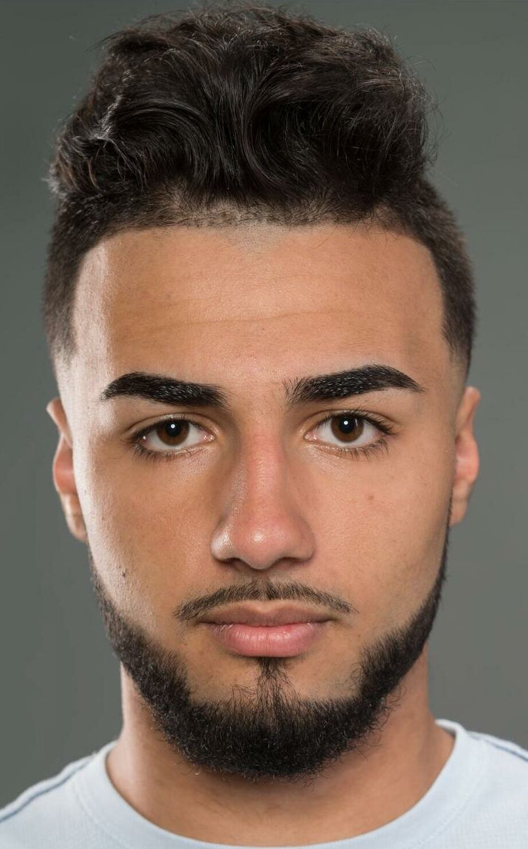 фото Акам Хизирян