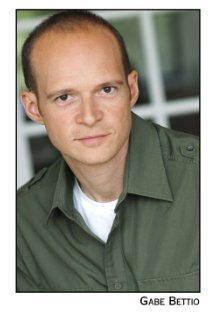 фото Gabe Bettio