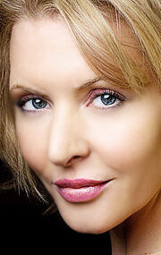 фото Кристен Шоу