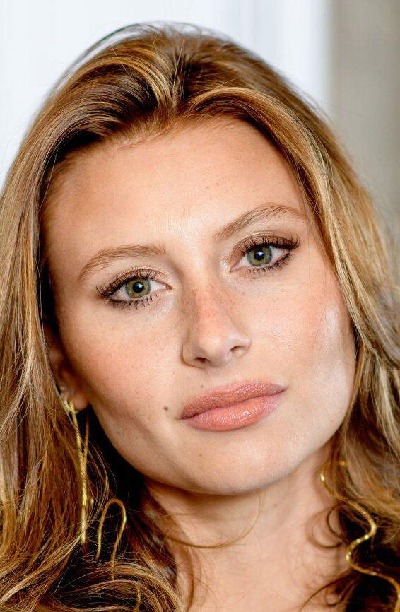 фото Элисон Мичалка