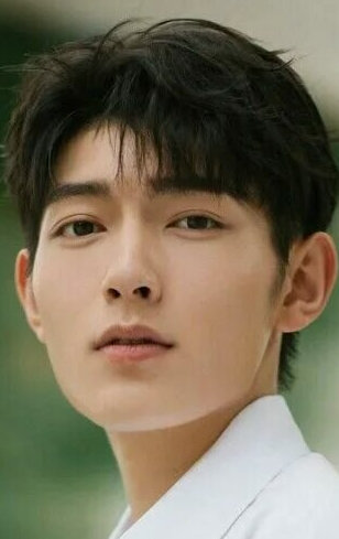 фото Фань Чжисинь