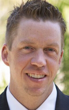 фото Чарльз Дж. Акин