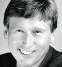 фото Макс Ховард