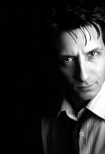 фото Нил Джеймс