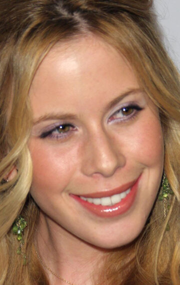 фото Тара Липински