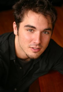 фото Дэнни Уорд