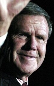 фото Денни Крам