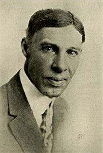 фото Эдвард Уоррен