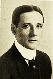 фото Джек Дж. Кларк