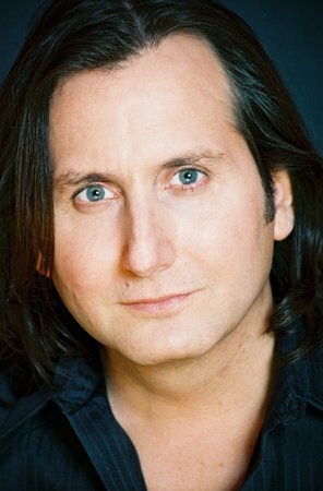 фото Ирв Бекер