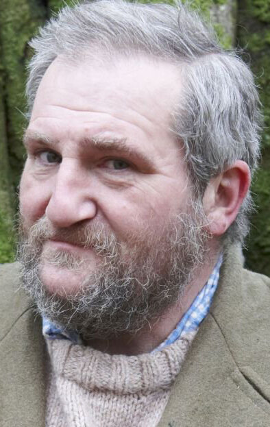 фото Том Холт