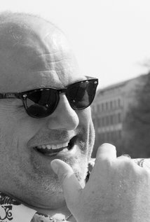 фото Ким Холлидэй