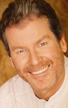 фото Дэниэл Хью Келли