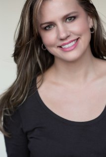 фото Минди Томас