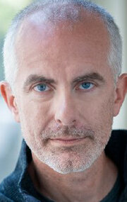 фото Кевин Хоган