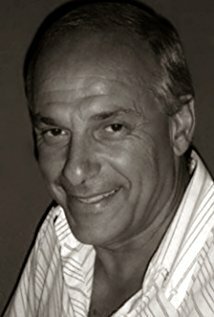 фото Адольфо Янельи