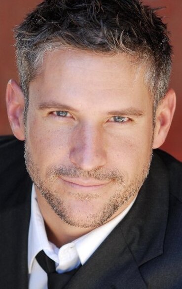 фото Микаель Дин Коннолли