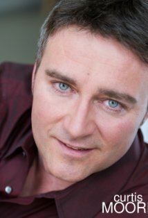 фото Кертис Мур