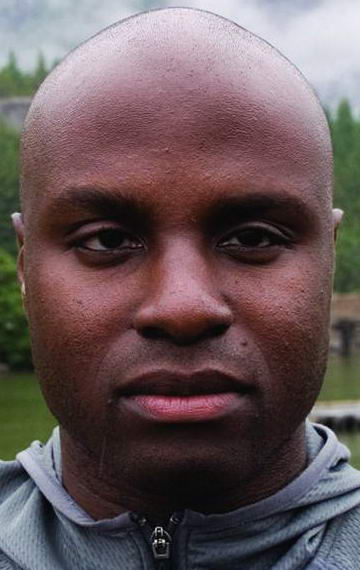 фото Олатунде Осунсанми