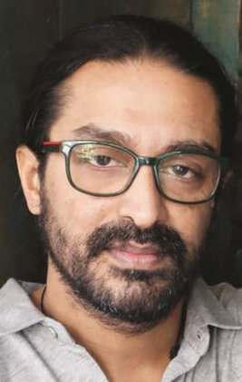 фото Раджа Менон