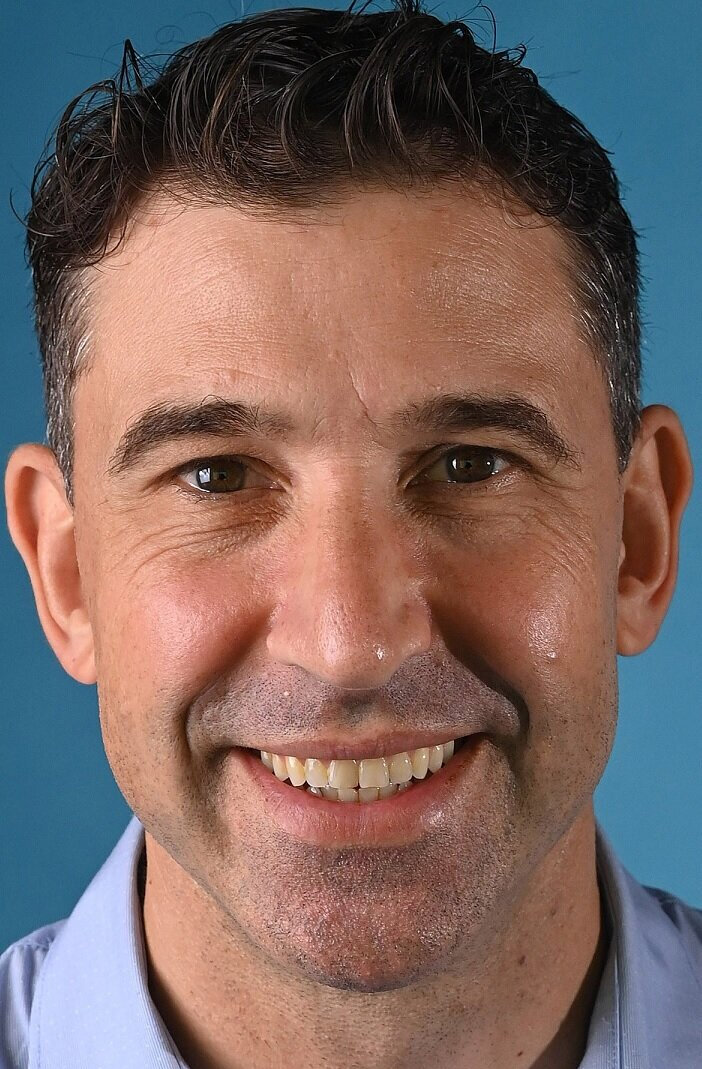 фото Karl Malakunas