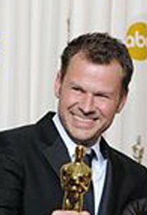 фото Джоэль Харлоу