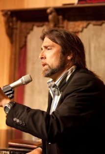 фото Том Ардавани