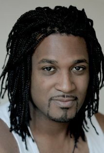 фото Дэниэл Нджо Лобе