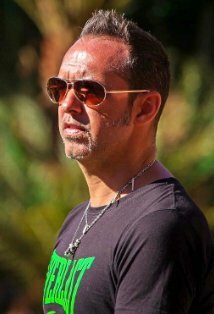 фото Льюис-Мартин Суси