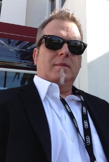 фото Джеймс Л. Биллс