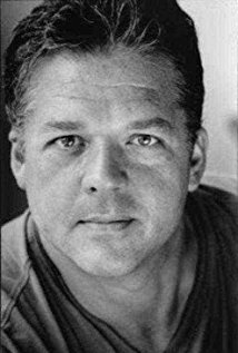 фото Брэдли Лэвэлл