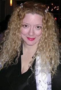 фото Сара Холл