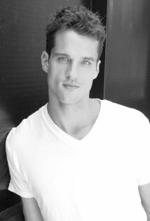 фото Райан Марч