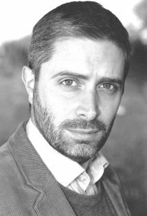 фото Джеймс Харвуд