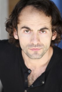 фото Дэн Истрате