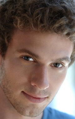 фото Коннор Фукс