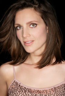 фото Моника Грейвз