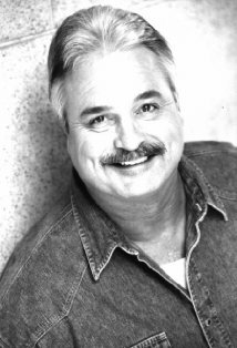 фото Arch Hollenbeak